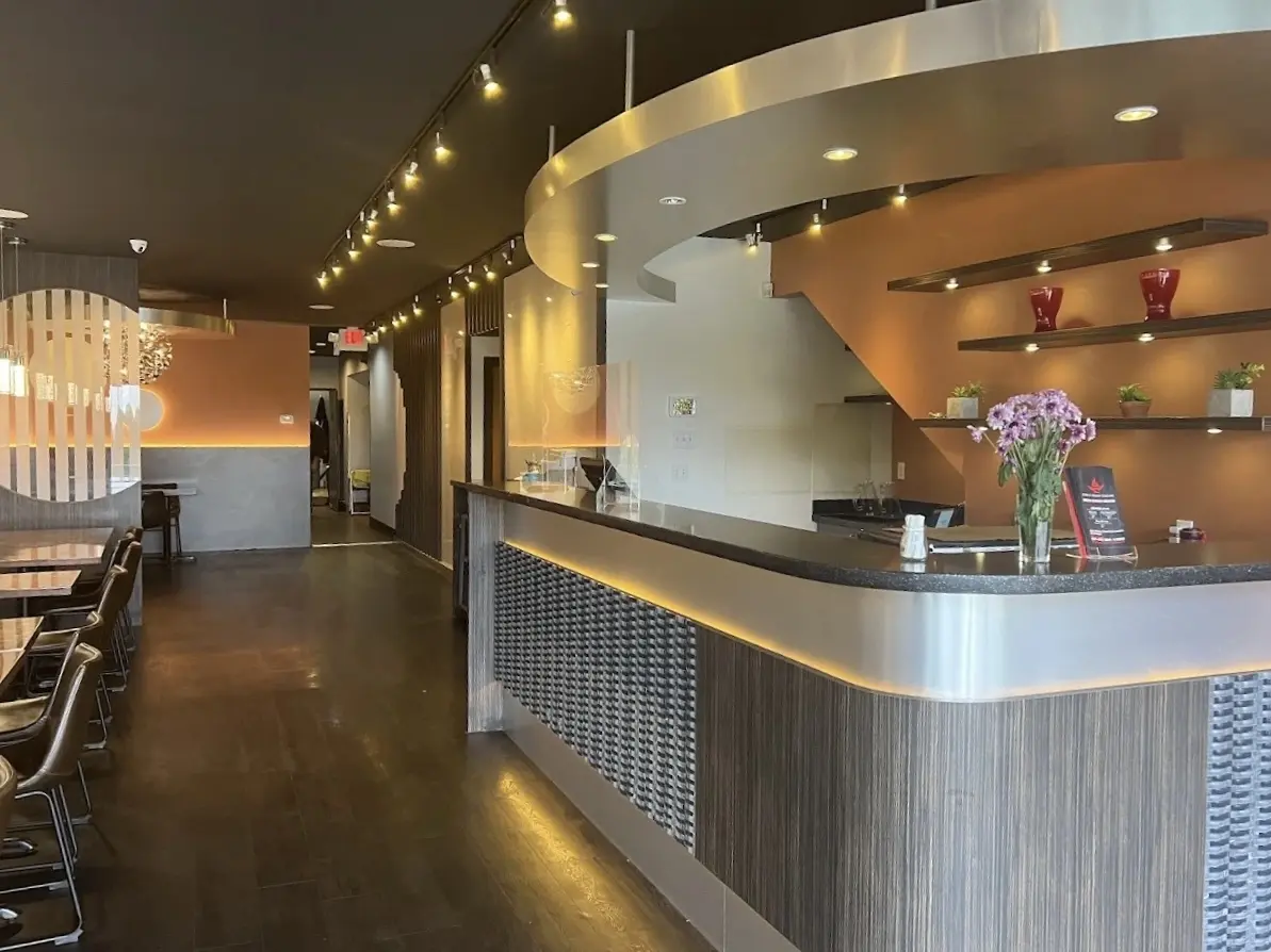 Best Indian pizza restaurant in Richmond, BC